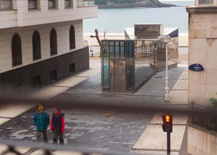 Agradable Con Balcon Frente A La Playa De La Concha - Marina 1 * San Sebastián
